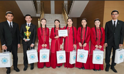 В Ашхабаде состоялся брейн-ринг для студентов из 17 университетов Туркменистана