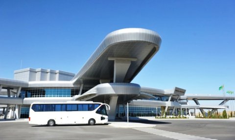 С Ашхабада в Туркменбаши запущен второй ежедневный автобусный рейс  