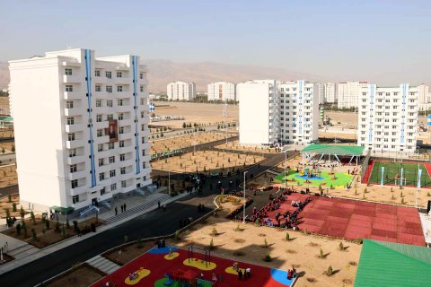 Масштабные программы по обеспечению населения жильём в Туркменистане