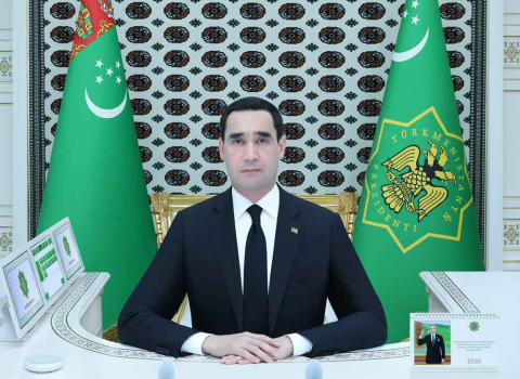 Президент Туркменистана провёл совещание по сельхозкампаниям