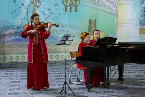 В Ашхабаде прошёл вечер камерной классики
