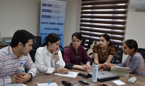 Студенты Туркменистана учатся климатической дипломатии на семинаре ОБСЕ