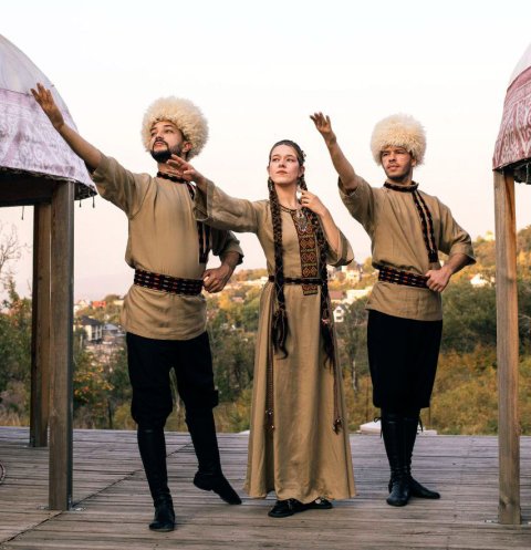 В Алматы туркменские танцоры расширяют связи в области танцевального искусства 