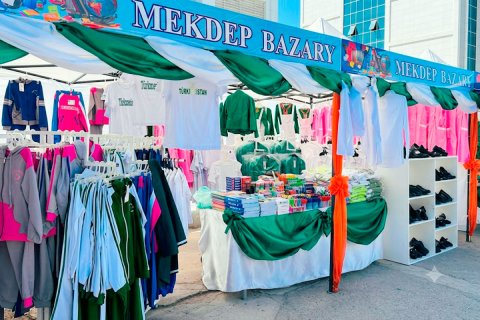 Всё необходимое к новому учебному году на школьных ярмарках Лебапа