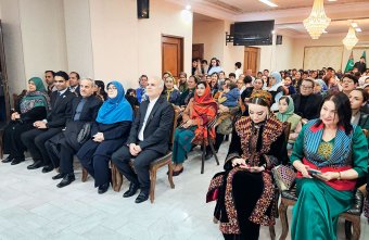В Ашхабаде отметили иранский праздник - День матери