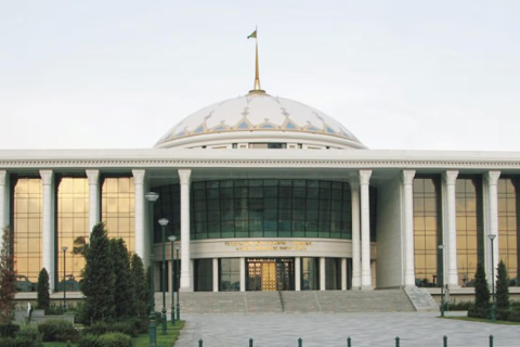 В Ашхабаде открылась выставка азербайджанского искусства