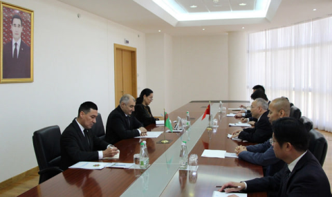 Туркменистан и Китай обсудили развитие стратегического партнёрства