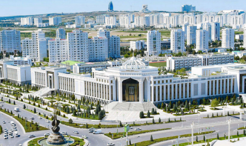 В Ашхабаде продолжаются масштабные работы по улучшению городской среды