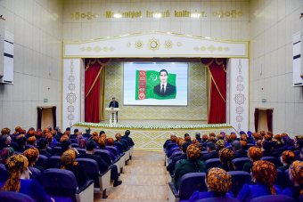 Юбилеи мастеров пера отметили в Лебапском велаяте