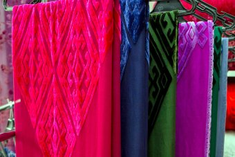 Туркменский панбархат — безупречный подарок к 8 Марта