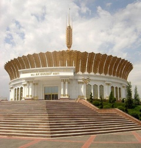 В Туркменистане 20-летний юбилей отметил Национальный музей пшеницы  
