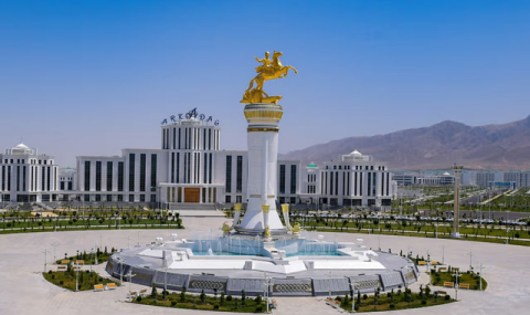 Национальный Лидер туркменского народа посетил город Аркадаг