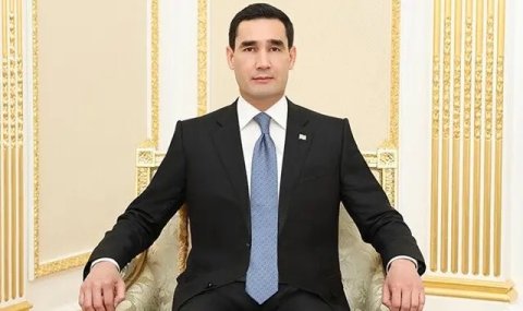 Президент Туркменистана выразил свои искренние поздравления иранскому коллеге с национальным праздником